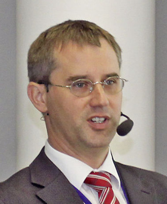 Dr.-Ing. Ulli Drescher: „Langfristig gesehen sind Trockenluftkühler für 
ORCAnlagen wirtschaftlicher als ein Nasskühlturm.“
