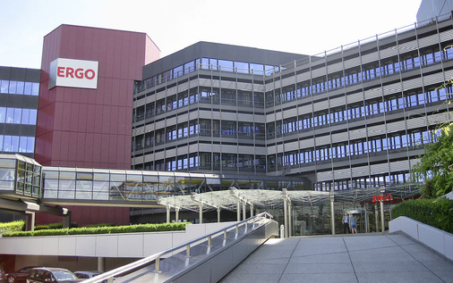 Die Ergo-Versicherungsgruppe ist einer der überzeugtesten Nutzer des 
Baopt-Systems. Seit 2006 wurden rund 200000 m² Bürofläche auf das 
Baopt-System umgerüstet.
