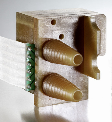 Der alte Differenzdrucksensor mit Strömungskanal im Spritzguss erlaubt nur 
die Messung von Maximaldrücken bis 3 mbar. Zudem kann Kleber im Kanal dessen 
Struktur und somit auch den Messbereich verändern, was die Serienstreuung 
erhöht und gegebenenfalls…