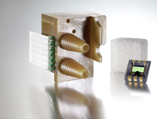 Durch MEMS- und 3D-MID-Technologie war eine Miniaturisierung des gesamten 
Sensors möglich, der nun nur noch 12 x 10 mm² groß ist.
 - © 2E-mechatronic
