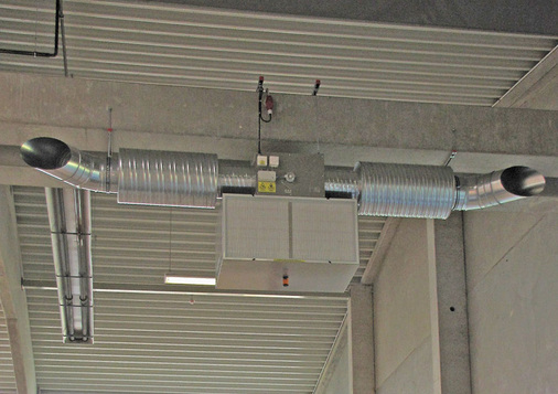 Die Kombination aus großen Ansaugflächen und leistungsfähigen Filtermedien 
der Luftfilter ermöglicht es, schon mit dem ersten Luftwechsel 95 Prozent 
aller Partikel aus der Luft zu filtern.
