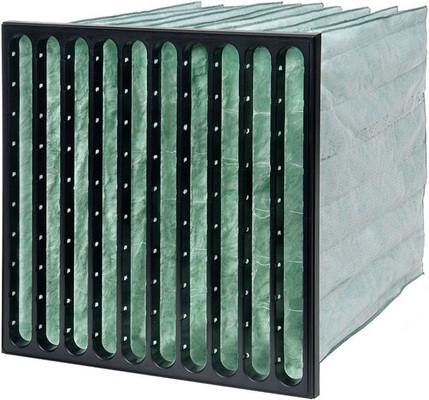 Bild 2: Dieser Taschenfilter Hi-Flo XLT7 ist im Anwendungsfall in der 
Filterklasse F7 ausgeführt und bildet die erste Filterstufe.
