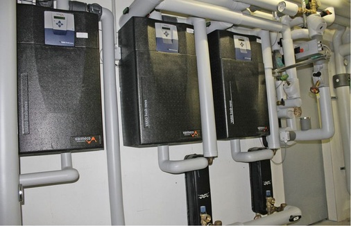 Die Frischwasserstationen: Damit das Wasser möglichst weit auskühlt, sind 
PWT nachgeschaltet.
