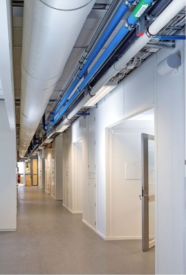 Armaflex Ultima ist der erste flexible technische ­Dämmstoff mit sehr 
geringer Rauchdichte für eine höhere Personensicherheit im Brandfall.
