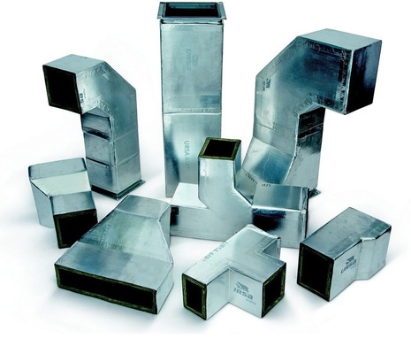 Mit Mineralwolle-Platten Ursa Air Zero können alle Kanalformen ­hergestellt 
werden.
