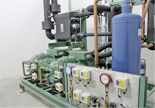 Der Propan-Kaltsolesatz im Technikraum
