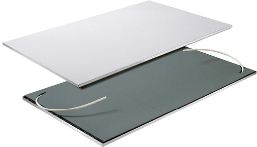 
Das Comfort Panel HL besteht aus einer Metallblechkassette mit in einem 
Graphitkern integrierten PE-Xa Rohrleitungen. Ein gut Wärme leitender 
Graphitkern sorgt zusammen mit dem PE-Xa-Rohr in der Dimension 
10 x 1,5 mm für thermische Aktivität.

