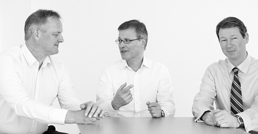 Geschäftsführer Dr.-Ing. Jürgen Süß, Dr. Klaus Feix und Jens Schäfer 
(v. l.)


 - © Alle Bilder: efficient energy


