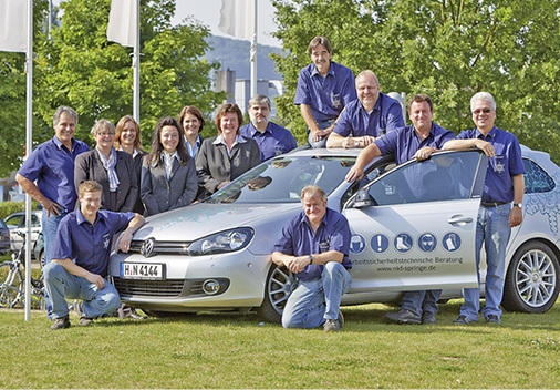 
Nicht nur die Dozenten, auch die Mitarbeiter des anliegenden Hotels waren 
sehr freundlich und hilfsbereit.

