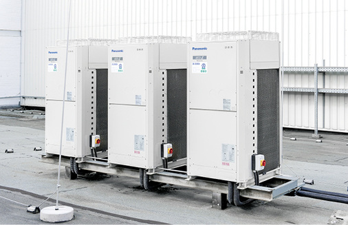 Die Dachinstallation der VRF-Außeneinheiten von Panasonic

