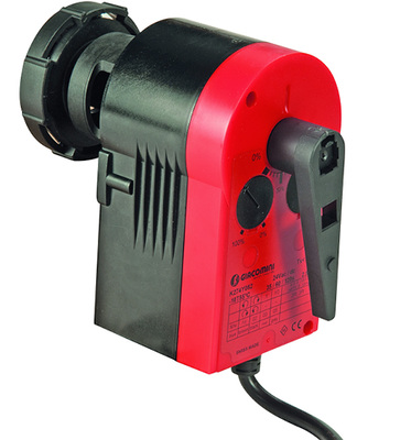 Der zum 6-Wege-Zonenventil passende Stellmotor hat eine manuelle 
Bedienfunktion mit Handrad. Dadurch lässt sich die Position des Ventils 
ändern, ohne in die Stromversorgung eingreifen zu müssen.

