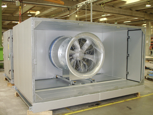 Hochleistungsventilator während der Werkmontage

