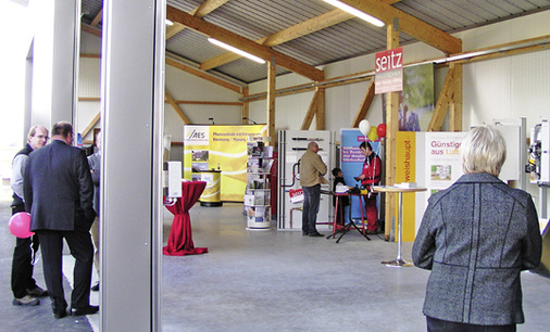 
Räume, Maschinen, Geräte und Arbeitskleidung sollten gerichtet und 
gereinigt werden. Die Optik des Betriebs ist bei derartigen Veranstaltungen 
– neben den Mitarbeitern – das Aushängeschild.

