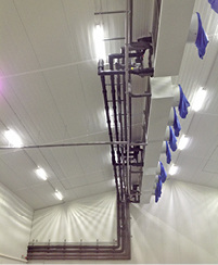 Anbindung der Solekreisläufe an die Luftkühler mit isolierten 
Kunststoffrohren

