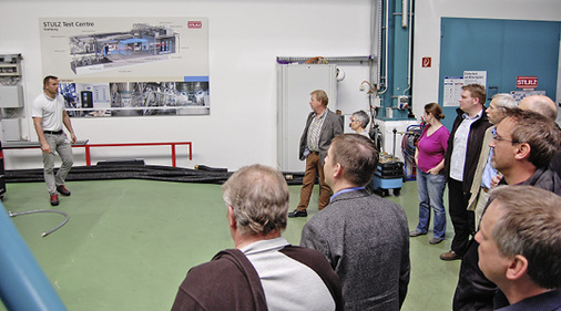 Das Prüflabor war ein Schwerpunkt des Firmenrundgangs bei Stulz.

