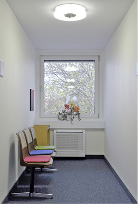 Auch Behörden nutzen das R2-System zur kostenreduzierenden 
Energieverschiebung im Gebäude.


