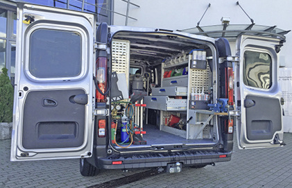 Für die Branche gerüstet: angemeldet, vollgetankt und komplett aufgerüstet 
steht der neue Opel für seinen Einsatzbei Ihr Gast“ bereit.

