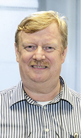 Durch diesen Zirkel wird die gleichbleibende Temperatur im gesamten Prozess 
gewährleistet, was zu einer erheblichen Zeiteinsparung führt“, so Ewald 
Baumeister, Leiter Großteilefertigung beim Tochterunternehmen KBA Industrial 
Solutions AG & Co. KG.

