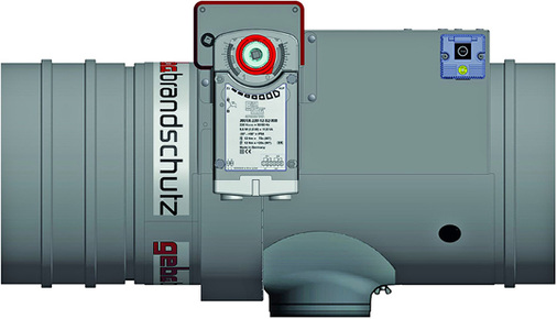 Diese Brandschutzklappe ist mit einem Federrücklaufantrieb ausgestattet und 
kann motorisiert geöffnet und geschlossen werden. Ebenso ist eine 
Ansteuerung über die Gebäudeleittechnik möglich.

