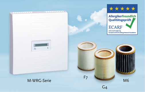 Verschiedene Filtervarianten für das dezentrale M-WRG-System von Meltem. 
Eine Anzeige informiert über den fälligen Filterwechsel.

