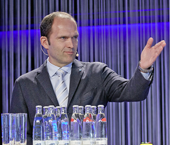 Er hatte das erste und letzte Wort der Veranstaltung: Gunther Gamst, 
Geschäftsführer der Daikin Airconditioning Germany GmbH.

