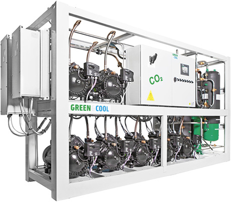 Bild 7: CO
2
-Booster-Verbundanlage von Green & Cool mit semihermetischen 
Stream-Verdichtern

