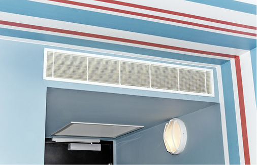 Jedes Gästezimmer verfügt über ein eigenes Kanaleinbaugerät, mit dem die 
Temperatur wunschgerecht eingestellt werden kann.

