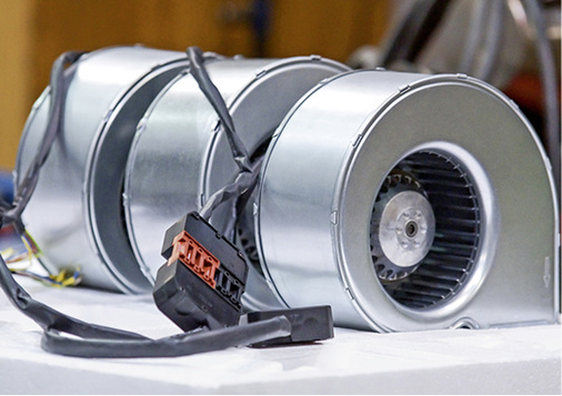 
Ob Schwimmbad, Kabine, Royal Esplanade oder Spa – EC-Ventilatoren schaffen 
ein günstiges Klima.

