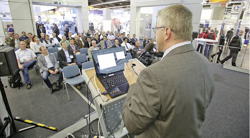 Die Fachforen in den Hallen 4 A, 7 A und 9 bieten Gelegenheit, sich auf 
speziellen Gebieten auf den neuesten Stand zu bringen.

