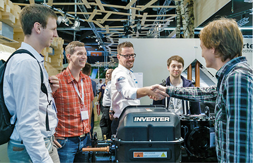 
Speziell für Auszubildende wurden besondere Chillventa-Rundgänge 
ausgearbeitet.

