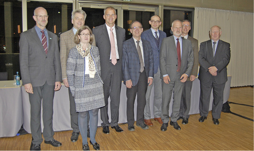 Der neue DKV-Vorstand 2016/2017 (v. l.): Christoph Haberstroh (AA I), Jörn 
Schwarz (Vertreter Bezirksvereine), Carmen Stadtländer 
(Geschäftsführerin), Werner Hünemörder (AA III), Klaus Spindler (AA 
II.1), Marek Miara (AA IV), Ullrich Hesse …