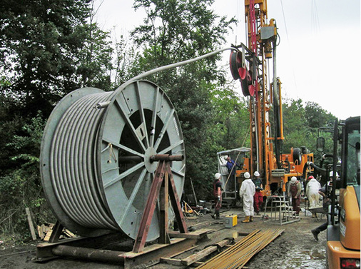 
Bild 2: Transporthaspel mit Wellrohr zur Umlenkung


