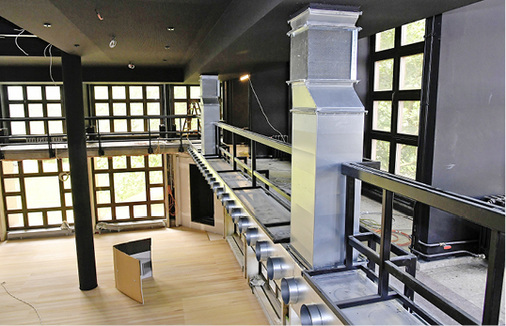 Das System aus Ursa Air Zero Lüftungskanälen sorgt für die kontrollierte 
Belüftung der Studiobühne.

