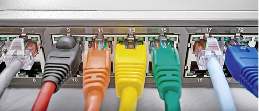 Klassische IT-Security ist einfacher darstellbar als solche für 
sicherheitsrelevante Infrastruktur.

