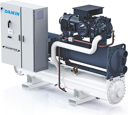 
Die neue wassergekühlte Kaltwassersatz-Serie EWWD-VZ erreicht im 
Teillastbetrieb ESEER-Werte von bis zu 8,3.

 - © Daikin

