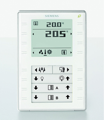 
Die Energieeffizienzanzeige RoomOptiControl informiert im Raum über 
unnötigen Energieverbrauch, sodass über das Bediengerät eingegriffen 
werden kann.

 - © Siemens Building Technologies

