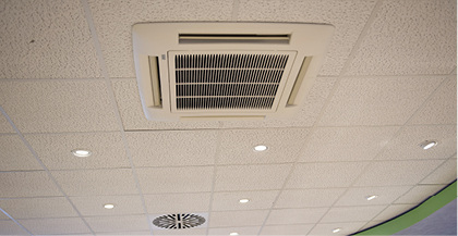 
Wärmeübertrager im Markt: Klimatisieren im Sommer, Wärmerückgewinnung zum 
Heizen im Winter mit dem Kälte-Hybridsystem

