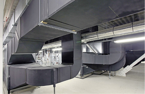 
Auf den Luftkanälen wurden rund 4000 m
2
  AF/Armaflex-Platten in einer Isolierstärke von 25 mm installiert.

