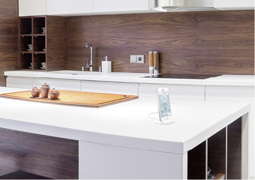 
In dem Maß, wie die Komplexität und Individualität in der 
Raumklimatisierung steigt, muss das Bedienungskonzept für den Endkunden 
einfach beherrschbar sein.

