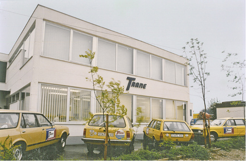 Das Unternehmen zog 1979 mit insgesamt 12 Angestellten nach Gilching.


 - © Trane Roggenkamp

