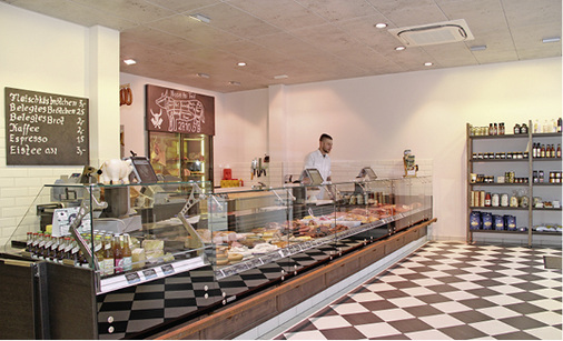 
Bei der Fleischeslust ist vom Verkäufer über den Koch und Metzger 
ausschließlich Fachpersonal beschäftigt und garantiert so beste Qualität 
und Beratung.

