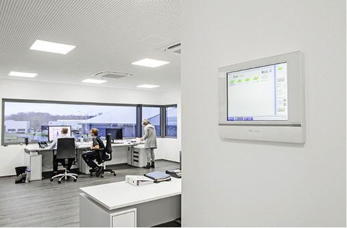 
Über das Bediensystem iTM von Daikin lässt sich die Anlage intuitiv und 
übersichtlich bedienen sowie steuern.

