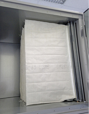 
Bild 2: Taillierte Filtertaschen können helfen, die Korrosion des 
Filtergehäuses zu vermeiden.

