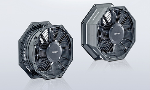 
Bild 5: Die AxiCool-Ventilatoren gibt es ab der Baugröße 500 in zwei 
Versionen: als Standardversion, inkl. Nachleitrad und Montageführung für 
das Heizband (links), und in der High-End-Version zusätzlich mit der 
Wandringverkleidung für weniger…