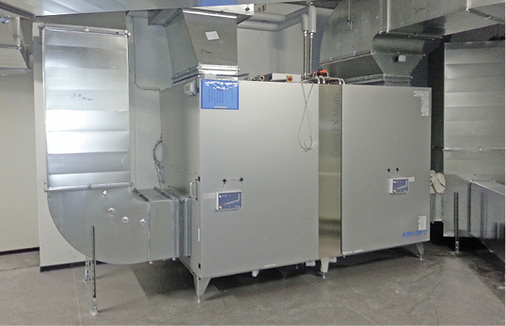 Das Lüftungsgerät Duplex Multi 8000 mit einem Volumenstrom von 6500 m³/h 
sorgt für ein gutes Klima im Foyer.


 - © Airflow

