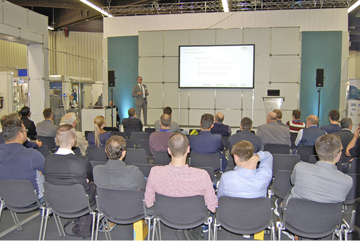 (Bild:SI)

Fachforen – wie hier in der Halle 9 – boten Einblicke in die aktuellen 
Branchenthemen und lockten zahlreiche Besucher an.

