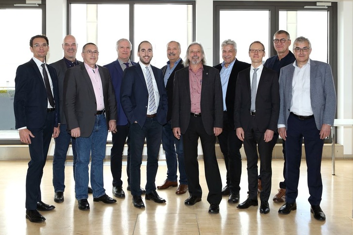 Das Expertenkomitee Coolektiv tagte in Dortmund und verständigte sich auf die ersten Themenschwerpunkte für die Zusammenarbeit (v.l.): Christophe Zuliani (Honeywell Deutschland), Heribert Baumeister (BIV), Manfred Rössling (ReweGroup), Dr.Heinz Jürgensen 