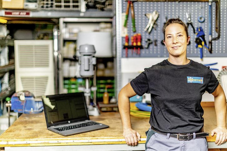 Mit dem Baby auf der Baustelle  