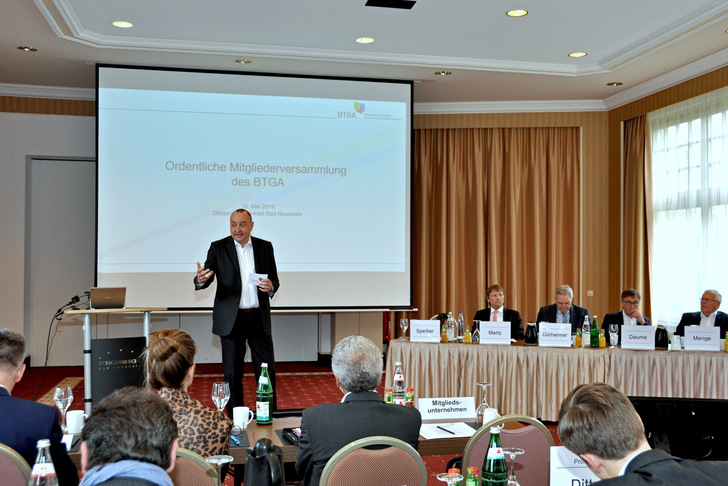 Mit drei Vizepräsidenten gut aufgestellt 