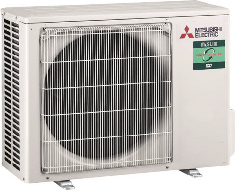 Bild 6 zeigt ein mit „Dummies“ bestücktes Kühlregal, in dem alle relevanten Temperaturen mittels Kurvenschreiber überwacht wurden.